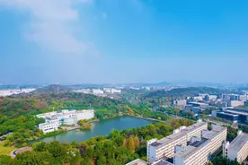 又逢春夏至，门扉待君开！南京师范大学“火热”来袭：心怀滚烫，奔赴山海！图片