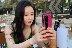 36岁女星舒畅，董鄂妃饰演者，7年不拍戏尽玩，疑被富豪包游艇追图片
