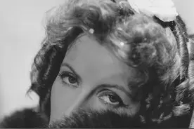 葛丽泰-嘉宝饰演的“茶花女”你看过吗？百年最伟大的女演员图片