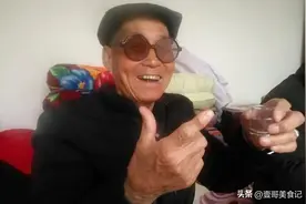 四川大爷喝酒40年，一直对4款“平价酒”念念不忘，有啥特别之处图片