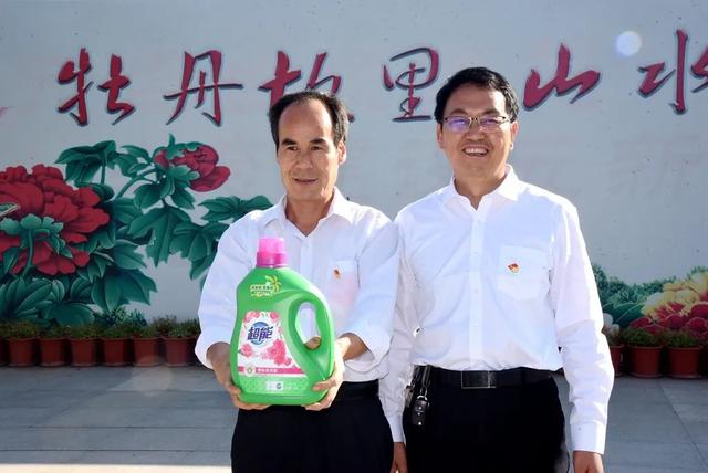 ϲӭ����� �滭�����̡����Ӱ��˴����Сѧ��ʦ�Ž��