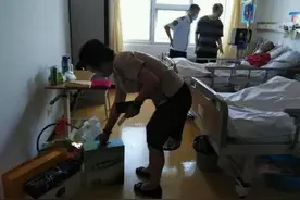 2007年，湖南男子装死试探子女孝心，结果令人寒心，当场立下遗嘱图片