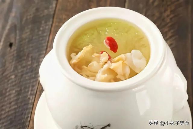 松茸花胶炖牛尾 2026年松茸花胶炖牛尾汤的做法