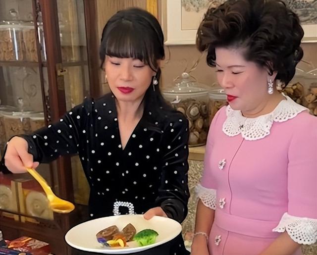 燕窝花胶 有钱人都吃 2026年燕窝花胶有用吗