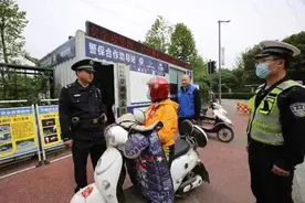 祝贺！奋不顾身跳河救人的民警张国庆获评2022年度“感恩·温江”十大人物图片