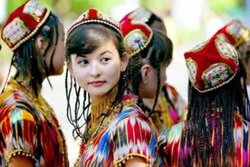 新疆姑娘不能和汉族人通婚，这到底是真是假？当地美女说出实情图片