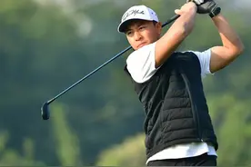 内地3位过气男星现状：释小龙热衷打高尔夫，陈楚生疲惫应付债务图片