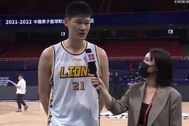 广厦战胜上海队，胡金秋一声声感谢恩师李春江，大秋的情商真高图片