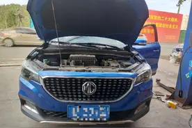 6万多公里的名爵ZS,更换自动变速箱油，居然只用了6升？图片