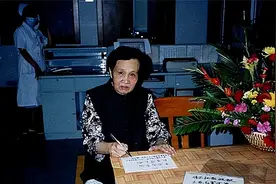 毛金花：毛泽东和贺子珍长女，未满月就被寄养，最后找到了吗？图片