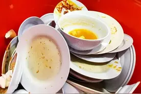 洗碗闹得家庭矛盾大？教你一招，只需1个塑料瓶，2根绳，轻松解决图片