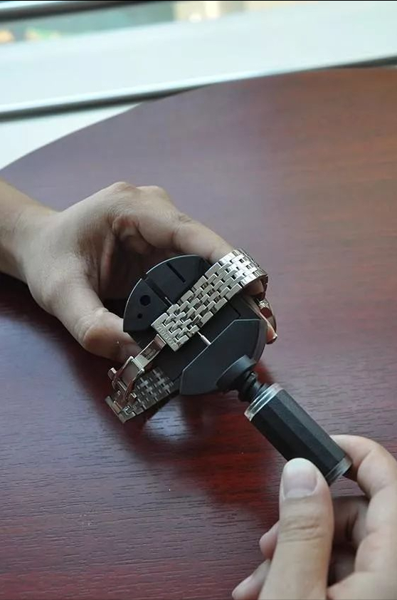 �����ֱ��ĸ�ϵ����ã�����������ĸ���