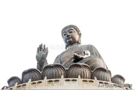 胡老太太信佛，乐于助人，一生平安祥和图片