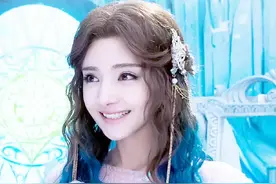 新疆盛产美人，10位异域风情女星，个个貌美如花，甩白幼瘦几条街图片