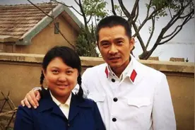 著名演员任帅：戏红人不红，将“丑妻”宠成宝，38岁得子乐开怀图片
