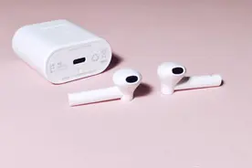 “英雄”耳机，不负其名不负卿，不俗音质永不衰，音质不俗久传扬图片