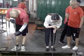 吹，吹玻璃，这里一年产出玻璃器皿20亿件图片