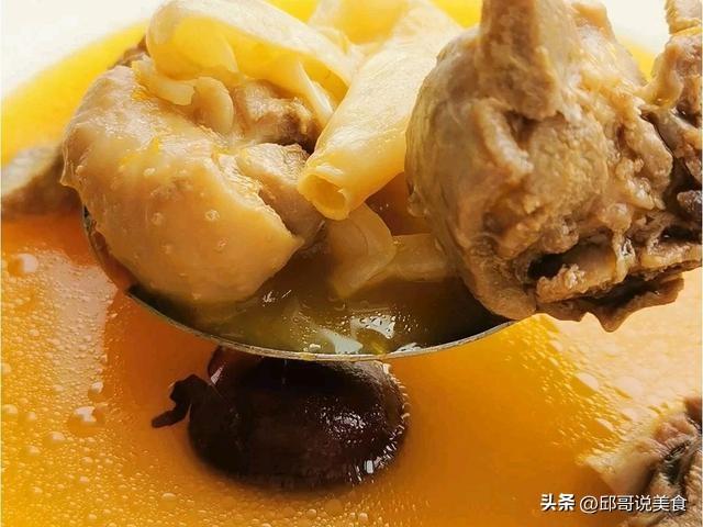 花胶红枣板栗炖鸡的做法 花胶红枣板栗炖鸡的做法窍门