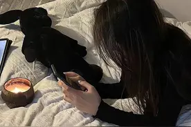 等待似乎是必要的，真爱也许会迟来一步图片
