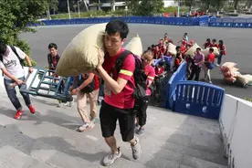 建议男人：生活别太节俭，这4样东西该吃就得吃，千万别心疼钱了图片