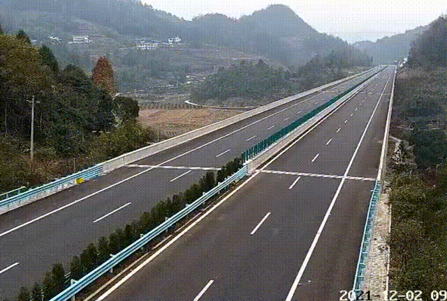 疲劳驾驶危害大，开车打盹“驶”不得！