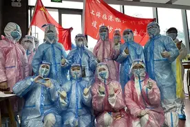 当“大白”也要“拼手速”？松江防疫志愿者第一时间响应招募图片