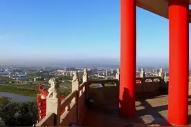 “天外来客”造访的陨石城——依兰图片
