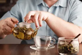 北大研究：每日喝茶4克以上，会增加整体癌症风险？可信吗？图片