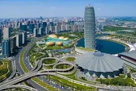 大郑州这两年上不完的热搜图片