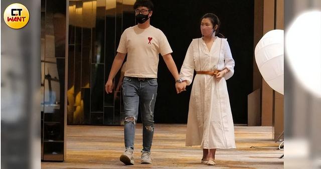 一天内8个瓜！两对cp结婚、两位去世，人类的悲喜并不相通