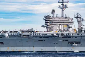 美军航母战巡，三款五代机齐聚，在中国家门口示威，拜登招数不多图片