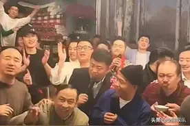 宋小宝携本山传媒众弟子给赵本山拜年！小沈阳却远赴海南度假图片