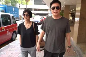 罗嘉良携二婚妻子回港探亲！跟前妻仍有联系，儿子近照曝光太像爸图片