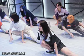 避雷这些损害腰部和膝盖的舞蹈动作！练习时，如何保护自己不受伤图片