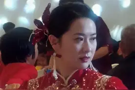 青岛“国泰民安脸”新娘走红，婚庆公司：娶她的是位农村小伙图片