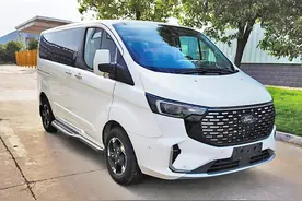 新车 | 车长近5米，7座布局，2.0T动力，福特中型MPV新款途睿欧曝光图片