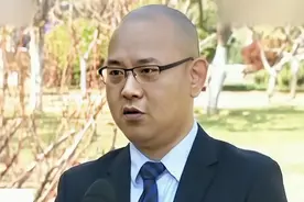 入殓师王刚：用三根骨头为烈士还原肉身，创造了遗体修复的奇迹图片