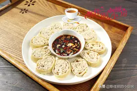 夏天就馋这蒸菜，简单蒸一蒸八分钟出锅实在太鲜美了，好吃不上火图片