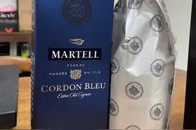 马爹利xo蓝带1996价格(马爹利蓝带和人头马xo哪个好)图片