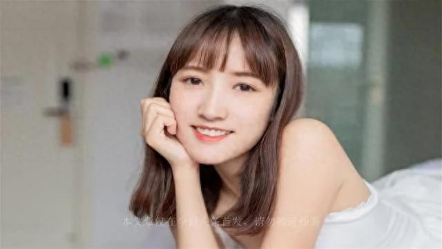 女幼师与学生家长的辣眼聊天曝光一周四次，亲密对话引发舆论风暴