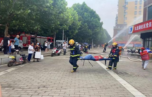 武汉东湖新技术开发区豹澥街道开展消防安全宣传暨演练活动