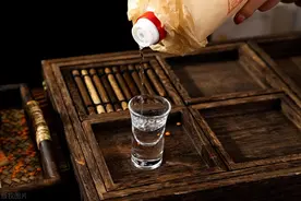 2022中国白酒企业200强：四特酒第十，四川43家，山东17家图片