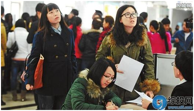 农民交过公粮，不交社保想要养老金，当今社会谁更需帮助？