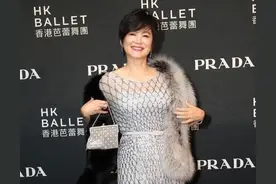 林青霞老了也很美，穿纱裙气质优雅高贵，这才是68岁的真实样子图片