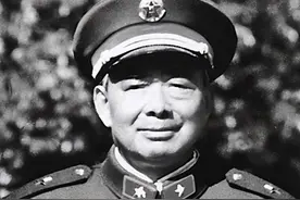 派出9个军对越南进行自卫还击，军长是谁？后来谁获得了最高军衔图片