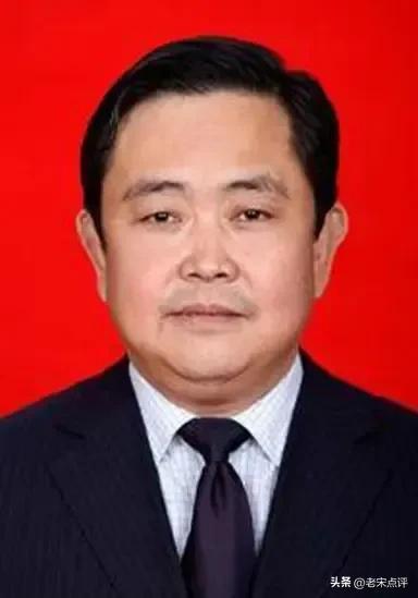 3月1日下班前多人被查，密集通报释放了什么信号？