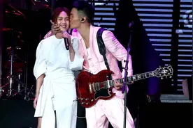 被李荣浩“无缝衔接”八年后，陆瑶终于出了口恶气图片