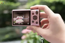 被时代淘汰的CCD卡片机，在小红书上重新走红图片