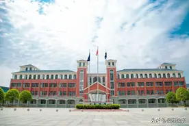 岳雅学校以文明创建不断丰富办学质量内涵，促进办学水平全面提升图片