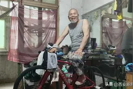 王家巷4号院有个自行车“发烧友” 几乎每天骑行百余公里 七八年来不曾间断图片
